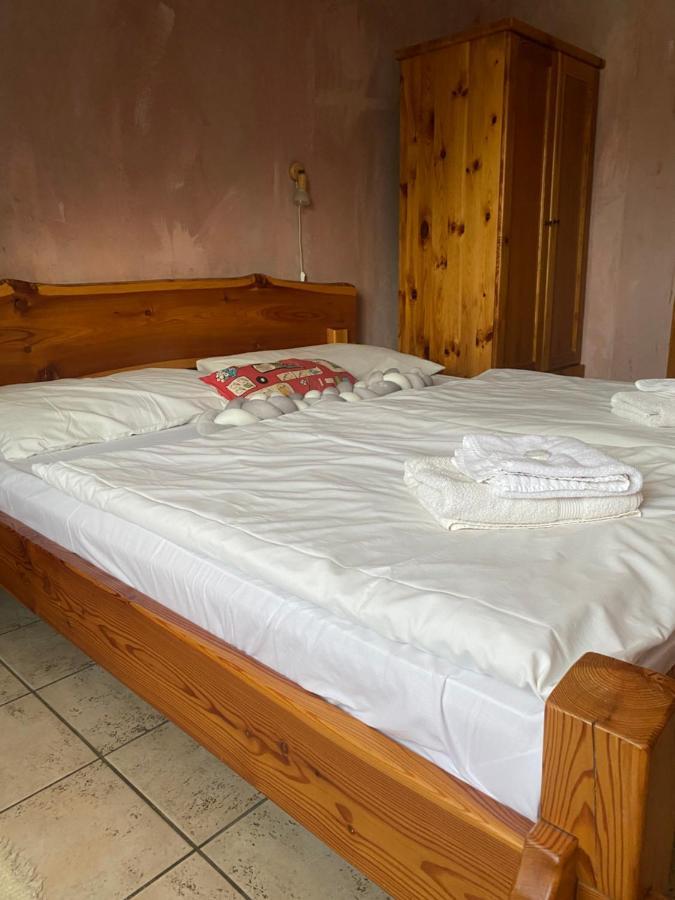 Hostel Caferazy Poprad Extérieur photo