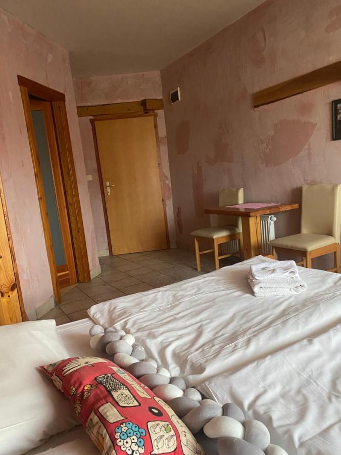 Hostel Caferazy Poprad Extérieur photo